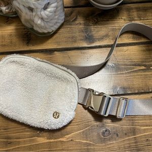 Lululemon Sherpa Belt Bag 1L